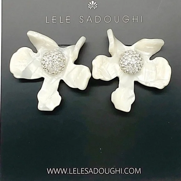 Lele Sadoughi ivory White Floral crystal stud Earrings - Picture 4 of 7